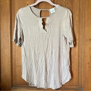 5/$15 Daytrip Soft & Stretchy Tan Top Medium